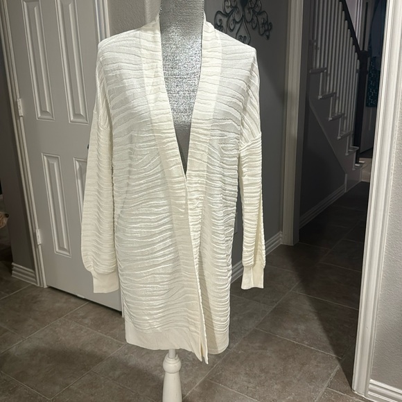 Women's Chico's Open Long Cardigan Medium Cream Animal Print - Picture 1 of 6